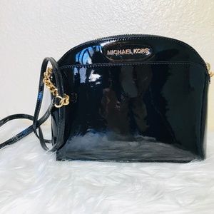 MICHAEL KORS EMMY MEDIUM DOME CROSSBODY